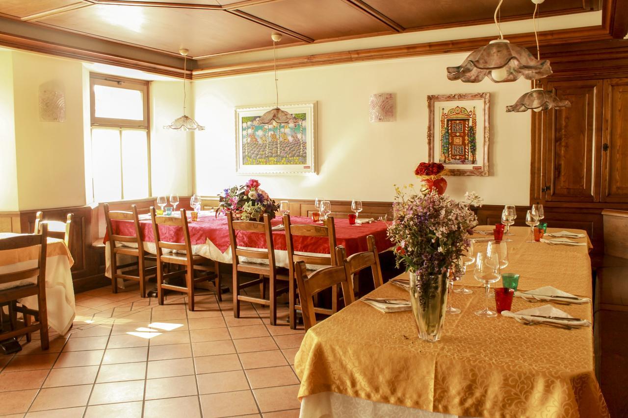 Locanda Aurora-Garni أسياجو المظهر الخارجي الصورة