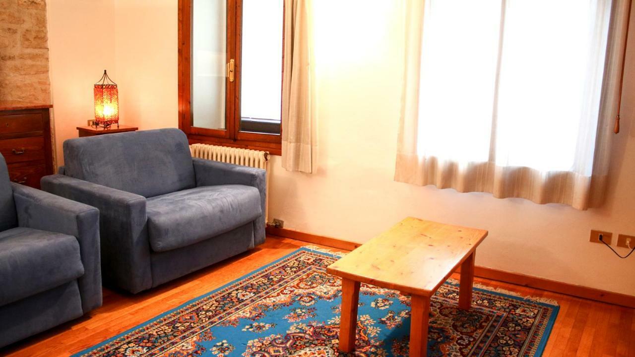 Locanda Aurora-Garni أسياجو المظهر الخارجي الصورة